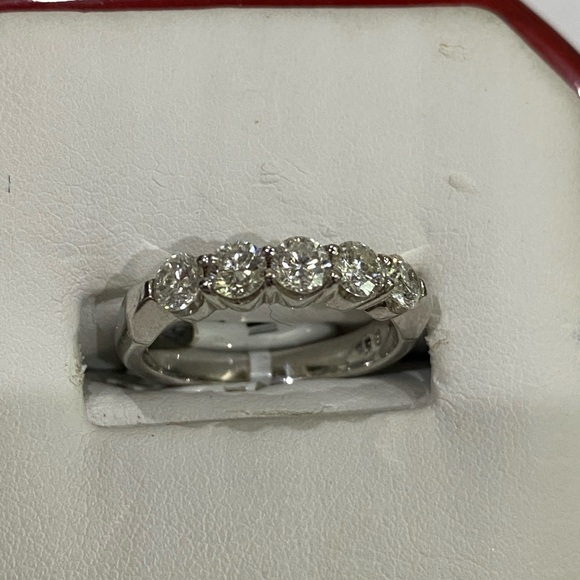 14 KT WG PRONG SET. BAND 98CTW - Picture 6 of 6